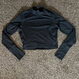 Old Navy Cozecore Long Sleeve Crop Top Go Dry Grey Size Medium